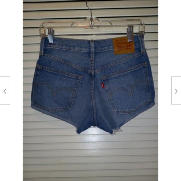 Levis 501 Denim Shorts Tag Size Waist 24 Button Fly Denim Inseam 2" 100% Cotton - Picture 4 of 8